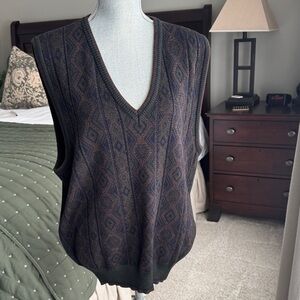 Men's V-Neck Sweater Vest - Black and Brown